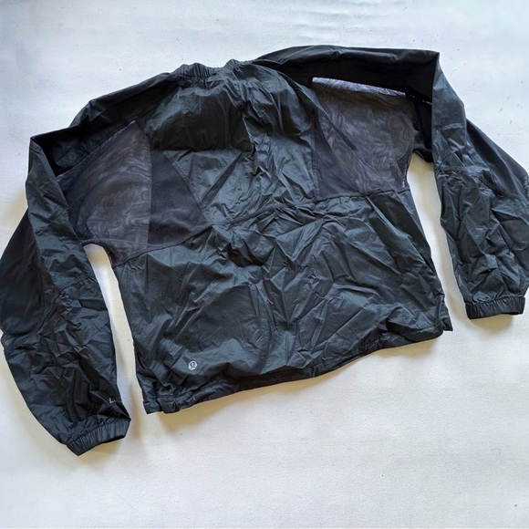 Lululemon Women’s Full Zip Jacket Black Mesh Running Lightweight S/M NWOT - Picture 1 of 6